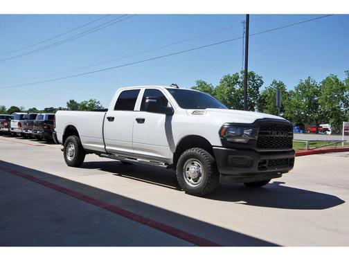 Bright White Clearcoat 2023 RAM 2500 Tradesman Crew Cab 4x4 8' Box