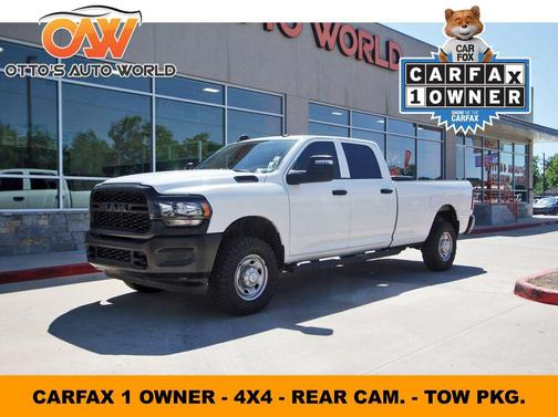 Bright White Clearcoat 2023 RAM 2500 Tradesman Crew Cab 4x4 8' Box