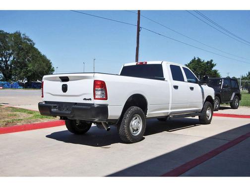 Bright White Clearcoat 2023 RAM 2500 Tradesman Crew Cab 4x4 8' Box