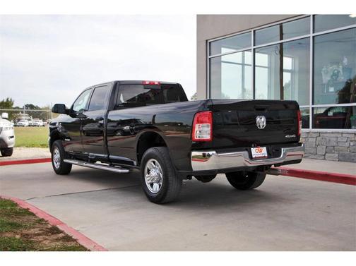 2022 RAM 3500 Tradesman Crew Cab 4x4 8' Box