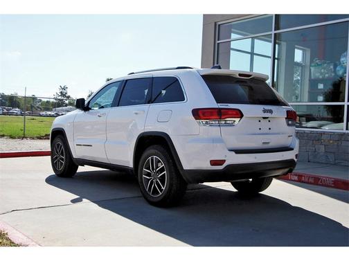 2020 Jeep Grand Cherokee Laredo