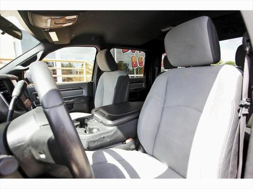 2022 RAM 2500 Big Horn Crew Cab 4x4 8' Box