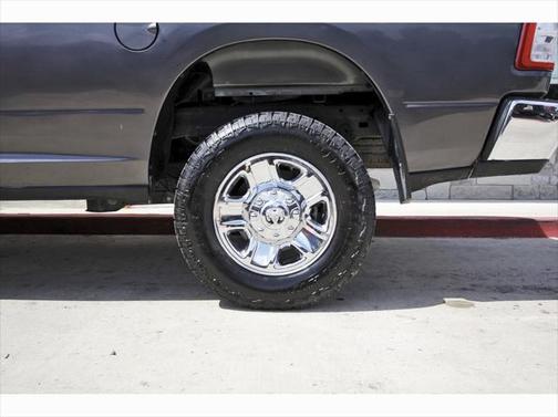 2022 RAM 2500 Big Horn Crew Cab 4x4 8' Box