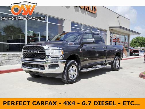 2022 RAM 2500 Big Horn Crew Cab 4x4 8' Box