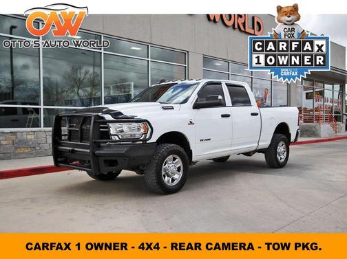 Bright White Clearcoat 2022 RAM 2500 Tradesman Crew Cab 4x4 6'4' Box