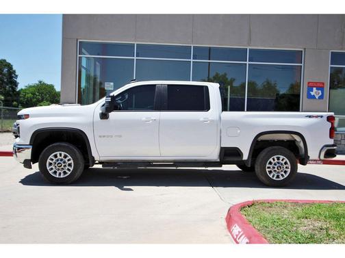 Summit White 2025 Chevrolet Silverado 2500 LT
