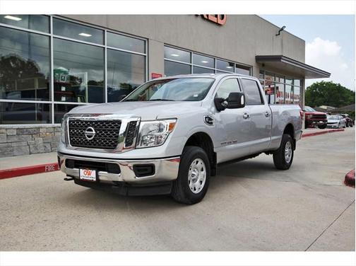 2017 Nissan Titan XD SV