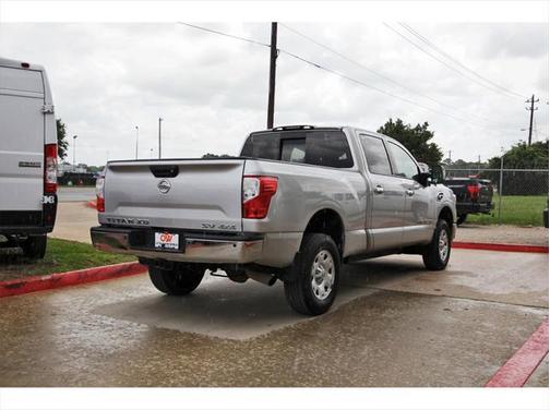 2017 Nissan Titan XD SV