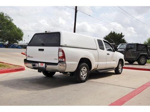 White 2013 Toyota Tacoma Base