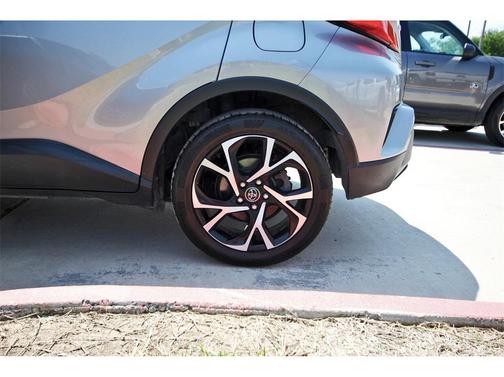2018 Toyota C-HR XLE Premium
