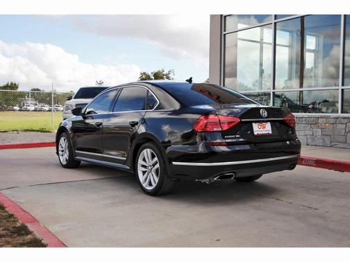 2016 Volkswagen Passat V6 SEL Premium