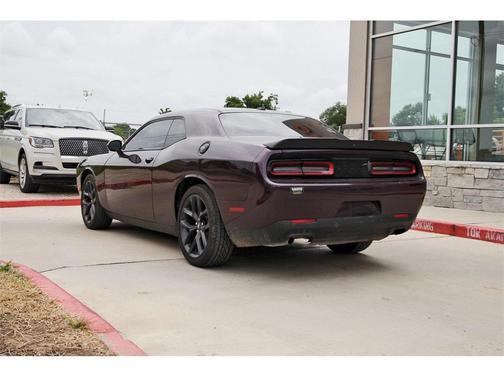 Hellraisin 2021 Dodge Challenger SXT