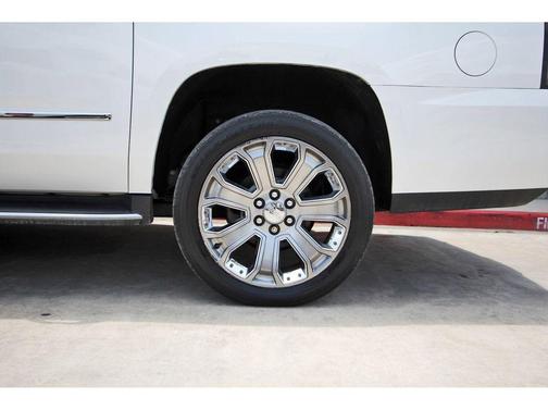 White Frost Tricoat 2016 GMC Yukon XL Denali