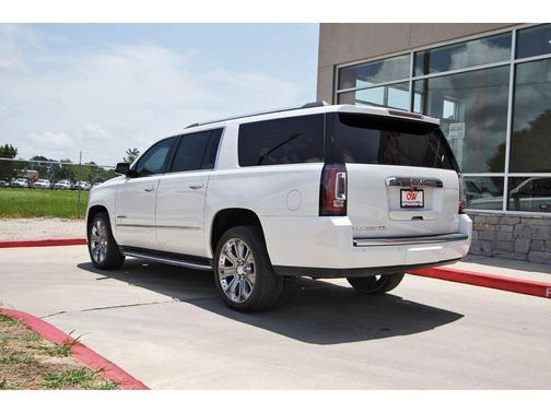 White Frost Tricoat 2016 GMC Yukon XL Denali