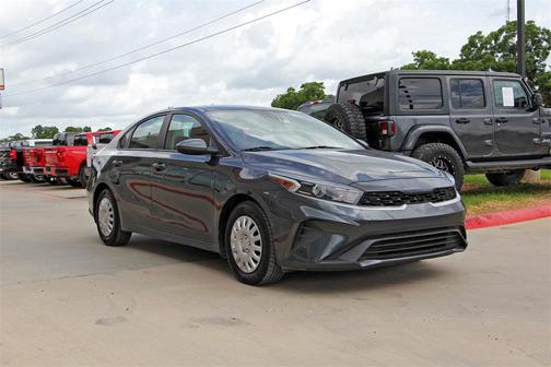2023 Kia Forte LX