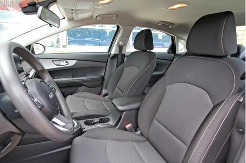 2023 Kia Forte LX