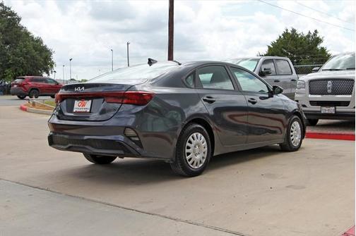2023 Kia Forte LX