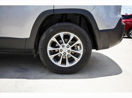 2021 Jeep Cherokee Latitude Plus