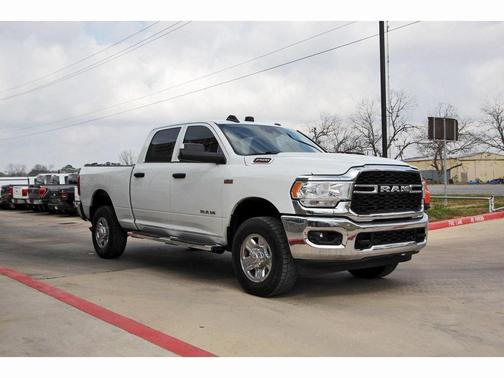 2022 RAM 2500 Tradesman Crew Cab 4x4 6'4' Box