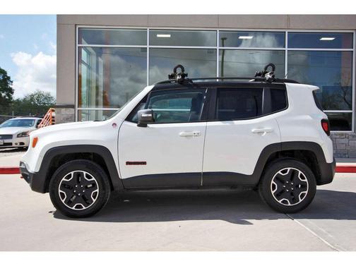 Alpine White 2016 Jeep Renegade Trailhawk