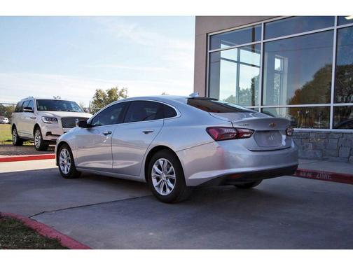 2022 Chevrolet Malibu FWD LT