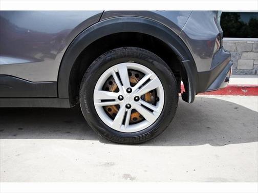 2022 Nissan Kicks S