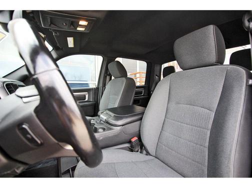 2021 RAM 1500 Classic Warlock Crew Cab 4x4 5'7' Box