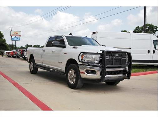 2019 RAM 2500 Big Horn Crew Cab 4x4 8' Box
