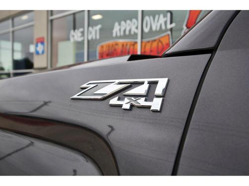 Iridium Metallic 2014 GMC Sierra 1500 SLE