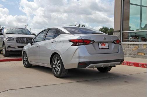 2021 Nissan Versa 1.6 SV