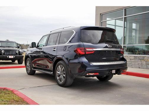 2021 INFINITI QX80 Luxe