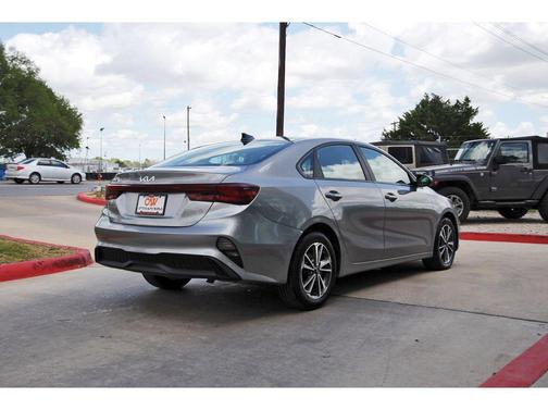 Steel Gray 2024 Kia Forte LXS