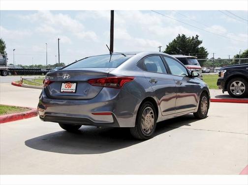 2020 Hyundai Accent SE