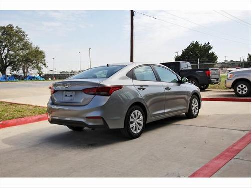 2021 Hyundai Accent SE