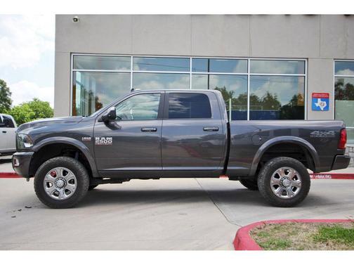 Granite Crystal Metallic Clearcoat 2018 RAM 2500 Big Horn Crew Cab 4x4 6'4' Box