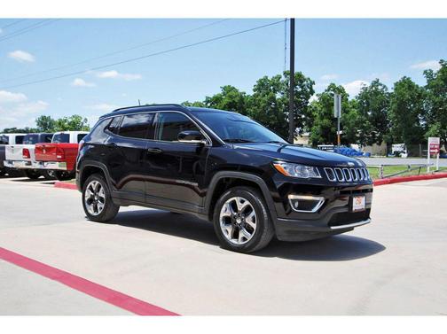 Diamond Black Crystal Pearlcoat 2018 Jeep Compass Limited