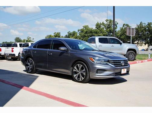2022 Volkswagen Passat 2.0T SE