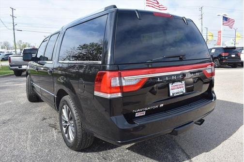 2017 Lincoln Navigator L Select