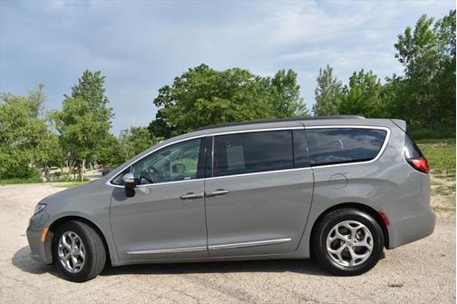 2023 Chrysler Pacifica Limited