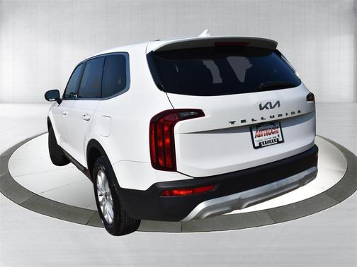 2022 Kia Telluride LX