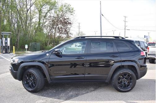 2022 Jeep Cherokee Trailhawk