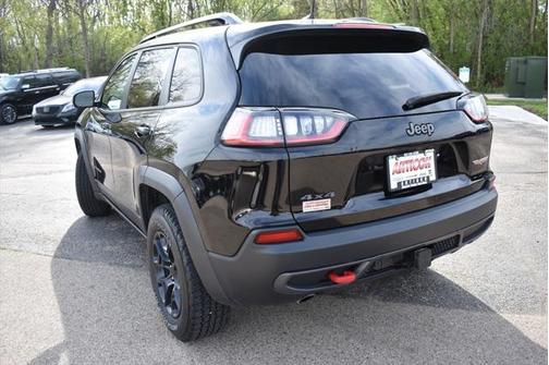 2022 Jeep Cherokee Trailhawk