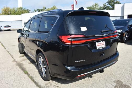 2026 Chrysler Pacifica Pinnacle