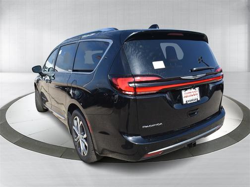 2026 Chrysler Pacifica Pinnacle
