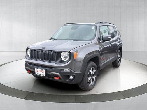 Granite Crystal Metallic Clearcoat 2019 Jeep Renegade Trailhawk