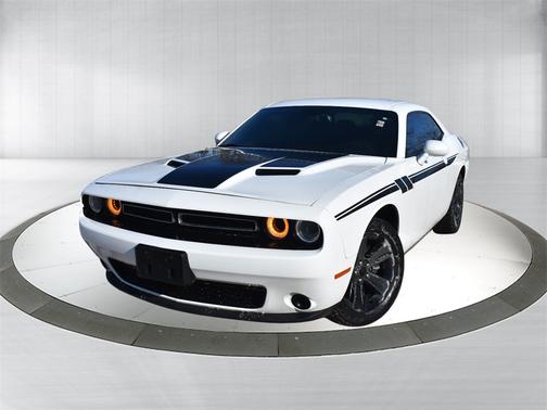 2015 Dodge Challenger SXT