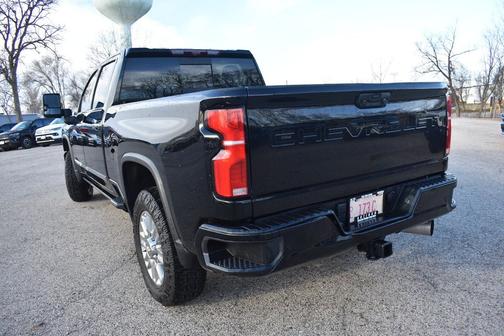 2025 Chevrolet Silverado 2500 High Country