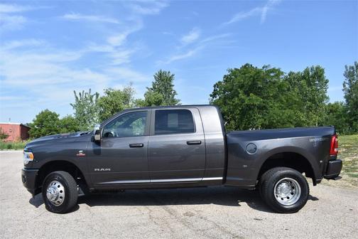 2023 RAM 3500 Laramie