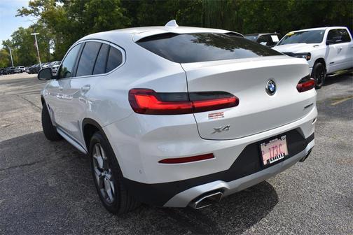 2024 BMW X4 xDrive30i