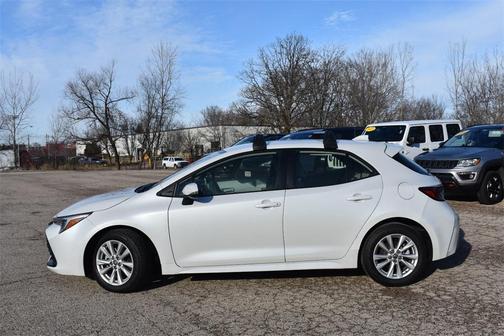2025 Toyota Corolla Hatchback SE